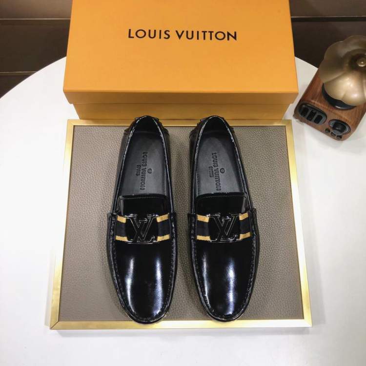 Picture of Louis Vuitton Shoes _SKULVsz38-44hnh081511762